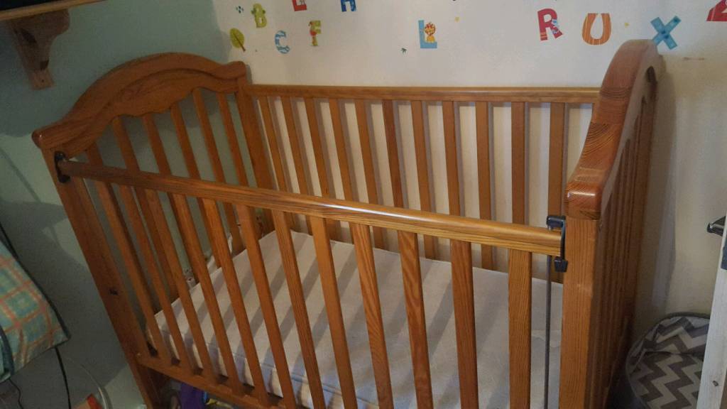 mamas and papas dropside cot